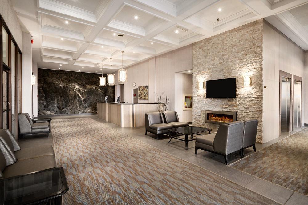 The Senator Hotel & Conference Center Тіммінс Екстер'єр фото